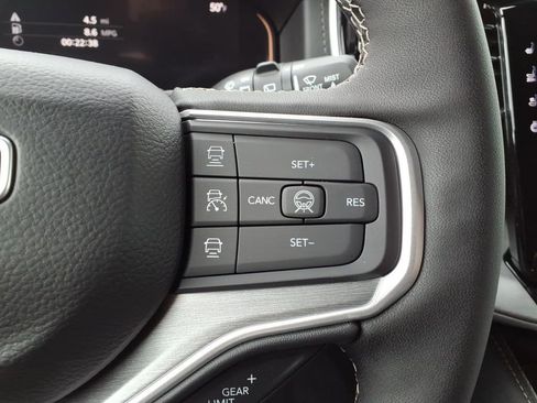 New 2026 Jeep Grand Wagoneer Limited AWD/4WD image 17