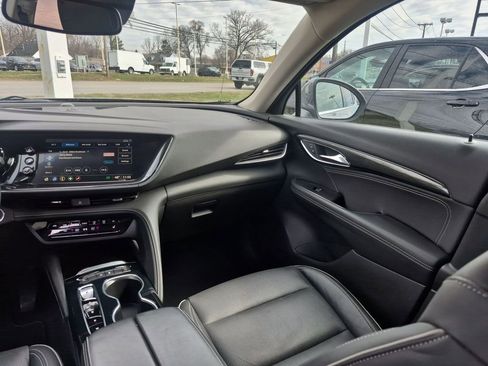 Used 2021 Buick Envision Essence image 11