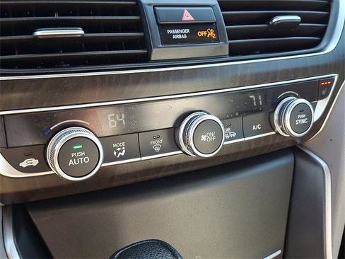 Used 2019 Honda Accord EX image 15