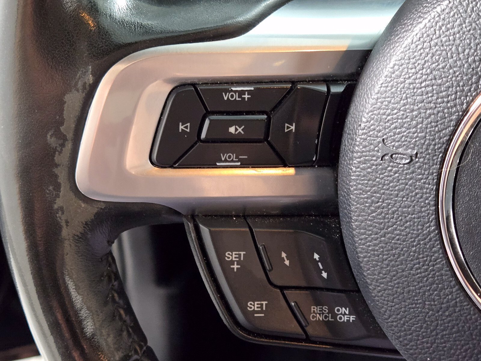 Used 2019 Ford Mustang Coupe w/ Ford Safe & Smart Package RWD image 22