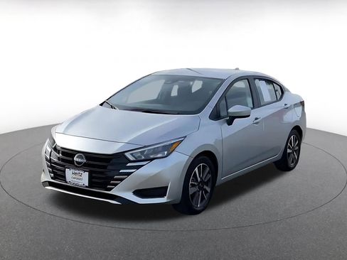 Used 2025 Nissan Versa SV FWD image 7