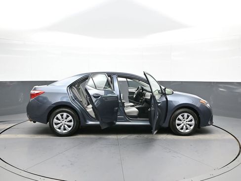 Used 2016 Toyota Corolla LE image 41