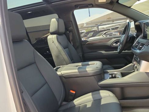 Used 2024 Chevrolet Tahoe LT w/ LT Signature Package RWD image 18