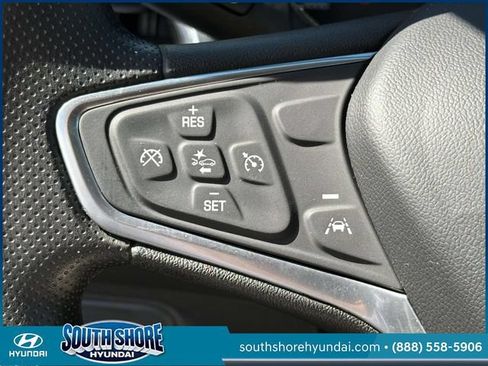 Used 2023 Chevrolet Equinox LS AWD/4WD image 22