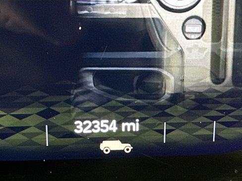 Used 2023 Jeep Wrangler Sahara w/ Cold Weather Group image 18