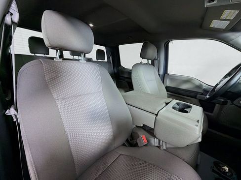 Used 2019 Ford F150 XLT w/ Equipment Group 302A Luxury AWD/4WD image 23