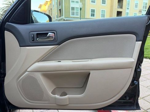 Used 2010 Ford Fusion SE FWD image 51