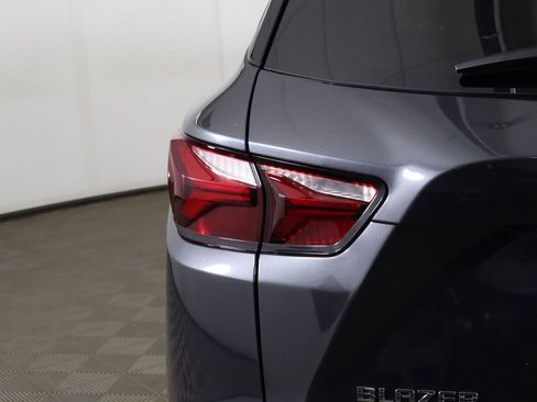 Used 2022 Chevrolet Blazer LT FWD image 16