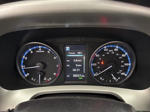 Certified 2018 Toyota RAV4 XLE image 18