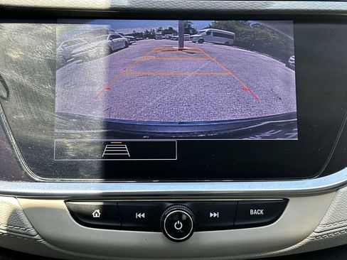 Used 2021 Buick Encore GX Essence FWD image 15