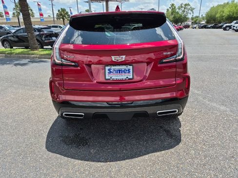 Used 2025 Cadillac XT4 Sport FWD image 4