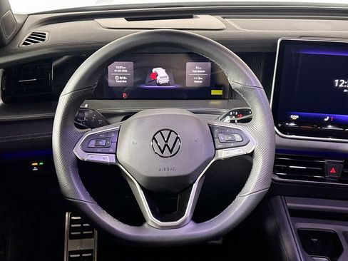 New 2026 Volkswagen Tiguan SE R-Line image 13