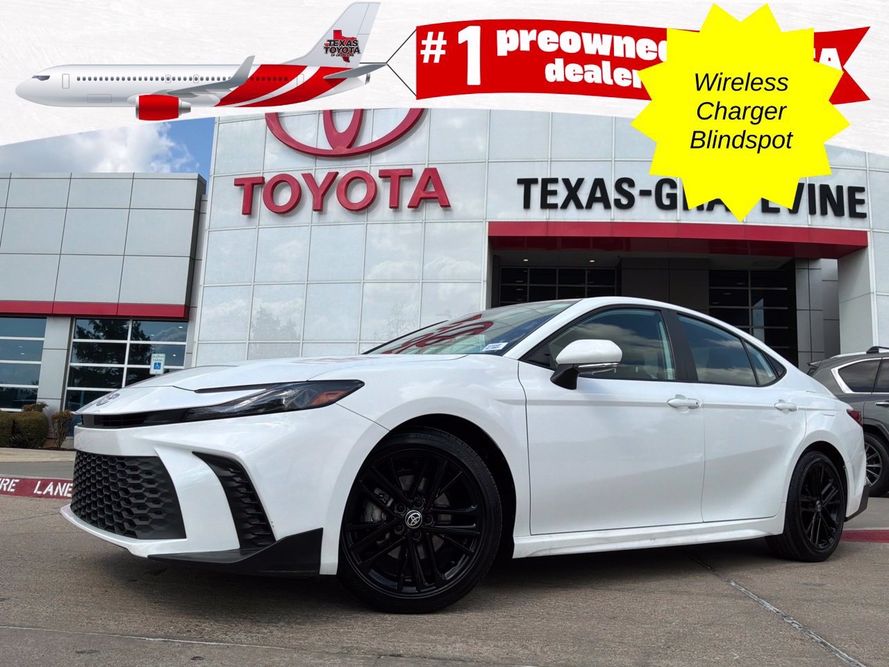 Used 2026 Toyota Camry SE FWD image 1