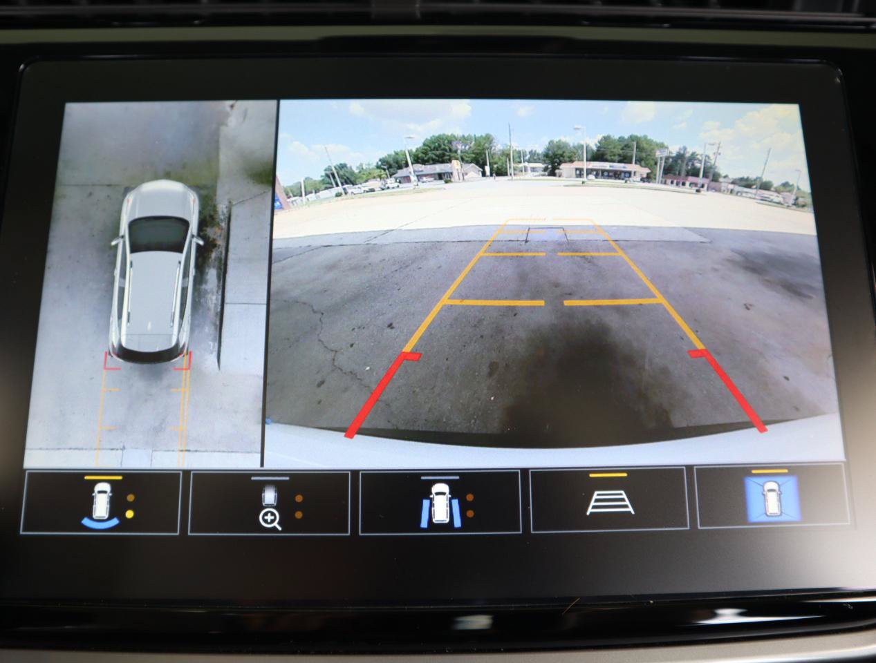 Used 2022 Chevrolet Bolt EUV Premier w/ Launch Edition FWD image 51