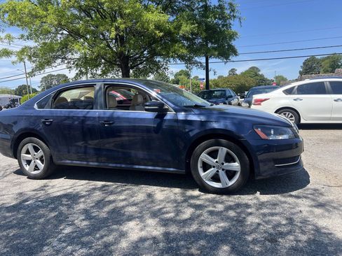 Used 2014 Volkswagen Passat 1.8T SE FWD image 16