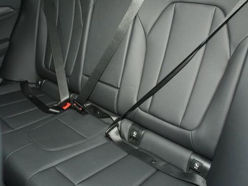 Used 2021 BMW X3 xDrive30e w/ M Sport Package image 24