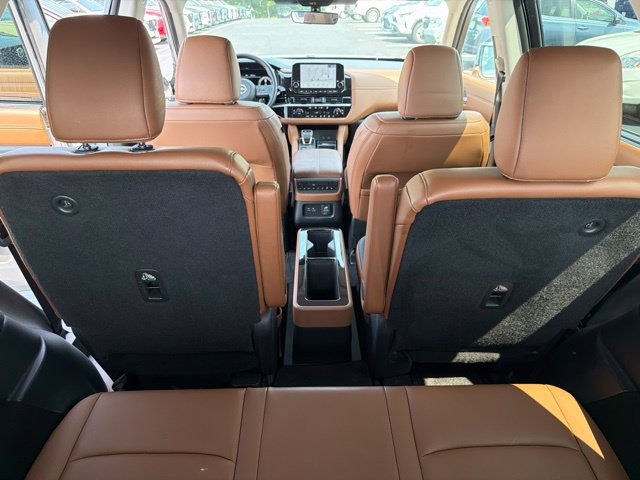 Used 2025 Nissan Pathfinder Platinum AWD/4WD image 34