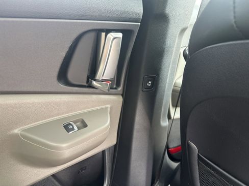New 2025 Kia Carnival SX FWD image 32