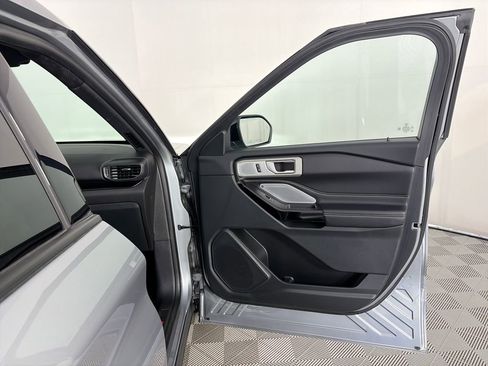 Certified 2023 Ford Explorer ST w/ Equipment Group 401A image 31