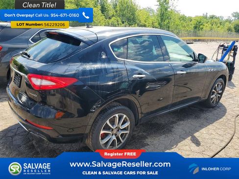 Used 2017 Maserati Levante w/ Luxury Package AWD/4WD image 4