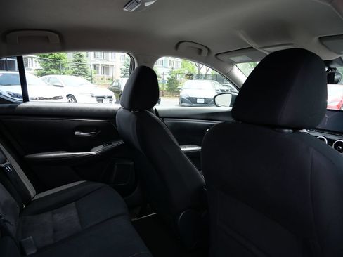 Used 2020 Nissan Sentra SR w/ Electronics Package FWD image 24