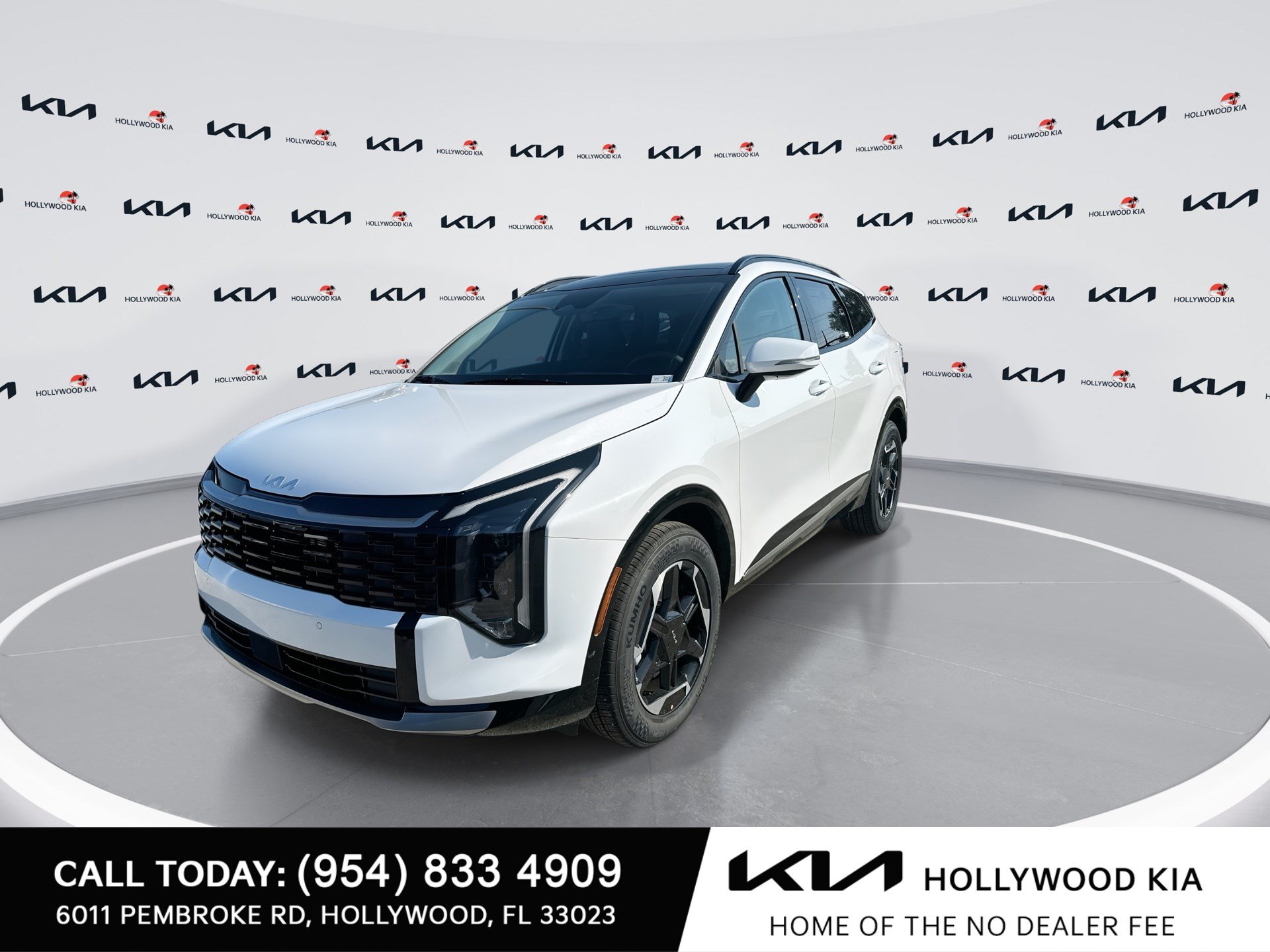 New 2026 Kia Sportage SX FWD image 4