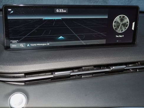 Used 2025 Genesis GV70 2.5T image 14