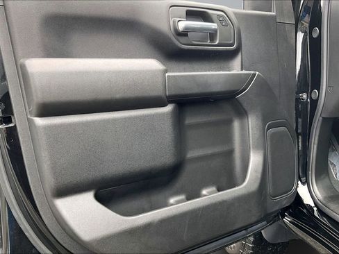 Used 2025 Chevrolet Silverado 2500 Custom w/ Custom Value Package image 22