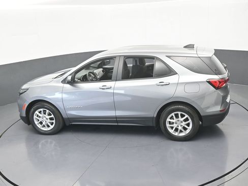 Used 2023 Chevrolet Equinox LS FWD image 46