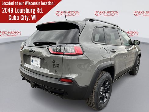 Used 2022 Jeep Cherokee Latitude w/ Sun & Sound Group AWD/4WD image 7