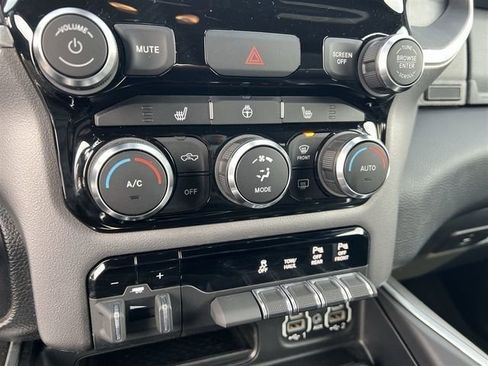 Used 2022 RAM 1500 Big Horn image 36