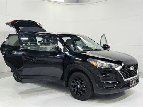 Used 2019 Hyundai Tucson SE image 29