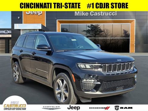 Used 2023 Jeep Grand Cherokee Limited AWD/4WD image 1