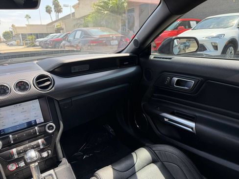 Used 2022 Ford Mustang GT Premium w/ GT Performance Package RWD image 35