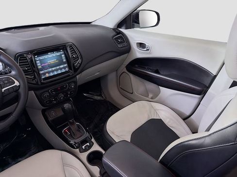 Used 2018 Jeep Compass Limited w/ Navigation Group image 23