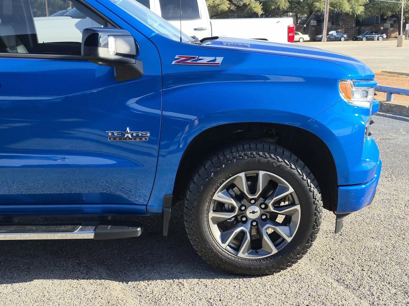 Used 2022 Chevrolet Silverado 1500 RST AWD/4WD image 7