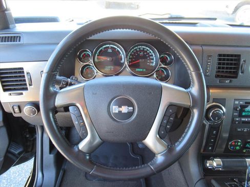Used 2008 HUMMER H2 image 16