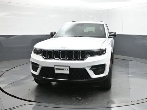 New 2025 Jeep Grand Cherokee Laredo X w/ Luxury Tech Group I image 30