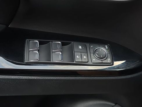 Used 2019 Lexus LX 570 4WD w/ Luxury Package image 30