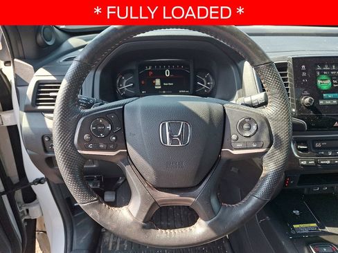 Used 2025 Honda Passport TrailSport image 18
