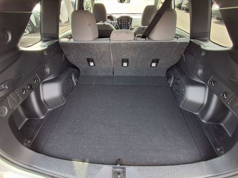 Used 2025 Subaru Forester Premium w/ Convenience Package #2 image 12