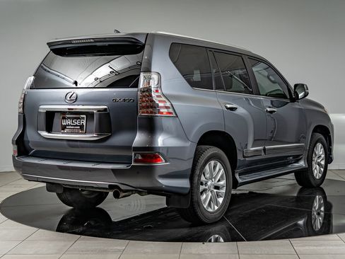 Used 2016 Lexus GX 460 w/ Premium Package AWD/4WD image 5