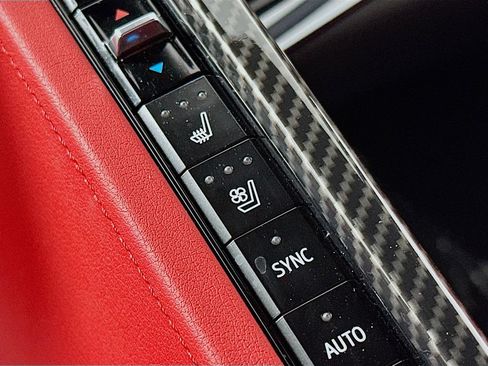 Used 2024 Chevrolet Corvette Stingray Preferred Conv w/ Z51 Performance Package RWD image 22