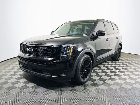 Used 2022 Kia Telluride SX w/ Nightfall Edition Package image 4