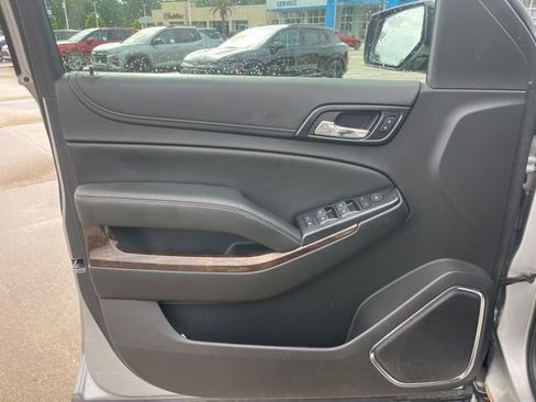 Used 2018 Chevrolet Tahoe LS RWD image 11