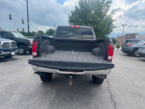 Used 2016 RAM 2500 Tradesman w/ Chrome Appearance Group AWD/4WD image 9