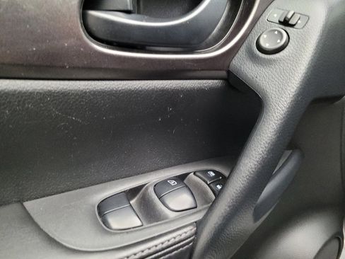 Used 2021 Nissan Rogue Sport S AWD/4WD image 27