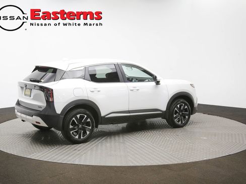 Used 2025 Nissan Kicks SV image 40