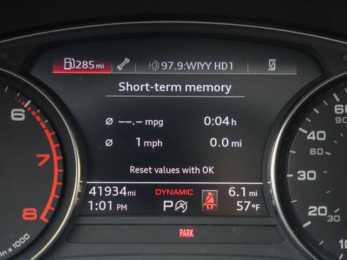 Used 2023 Audi Q5 2.0T Premium w/ Convenience Package image 39