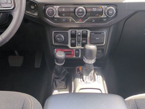 Used 2025 Jeep Wrangler Unlimited Sport S 4xe image 20